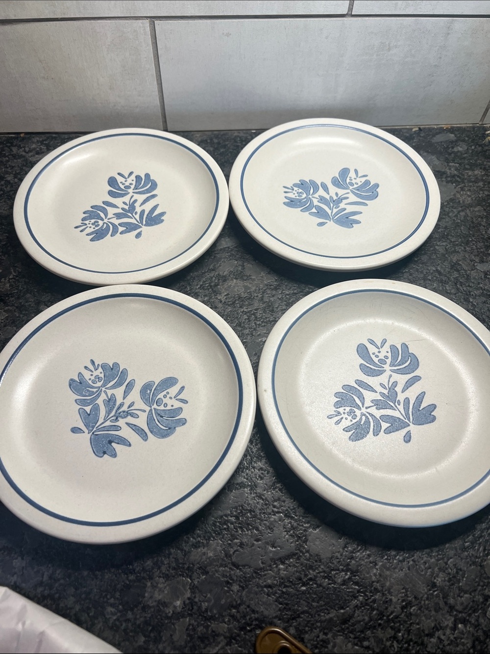 Blue Pfaltzgraff Yorktowne Floral Stoneware salad or dessert Plates - Set of 4